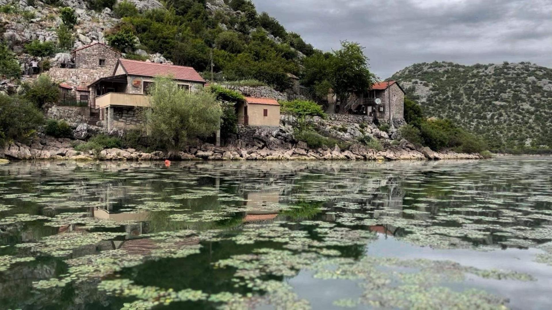 Lakeview Apartments Jolicic ヴィルパザル エクステリア 写真